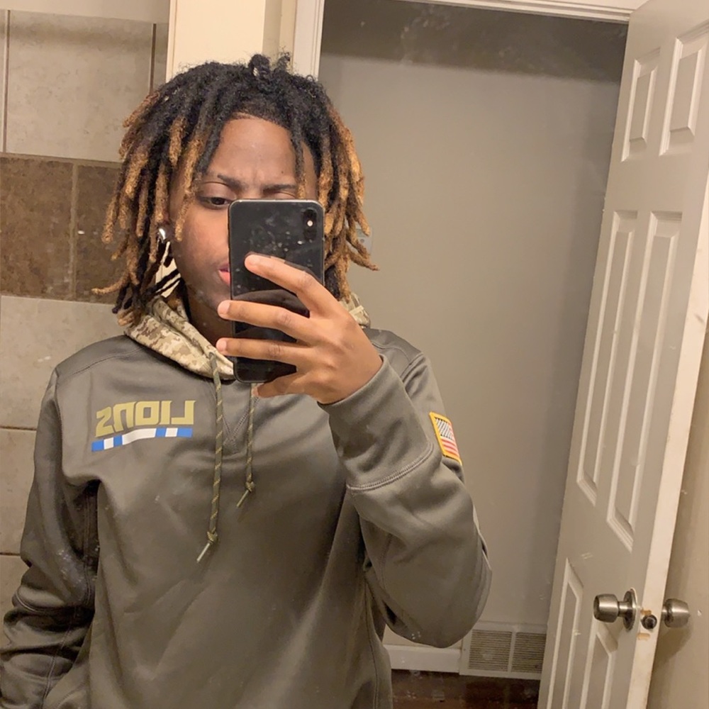 Meet your Posher, Jayy